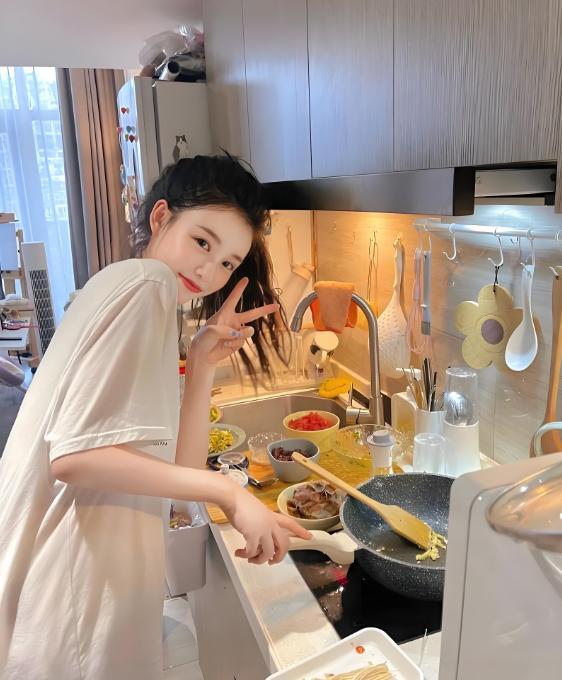 上门做饭服务为何能在短时间内成为高收入职业 千亿市场悄然崛起